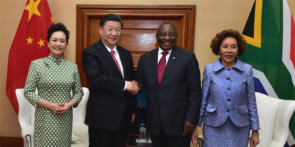 President Cyril Ramaphosa and President Xi Jinping of the People’s Republic of China alongside First ladies Dr Tshepo Motsepe and China's Peng Liyuan during a State Visit to South Africa, at the Union Buildings in Pretoria. (Photo: GCIS)